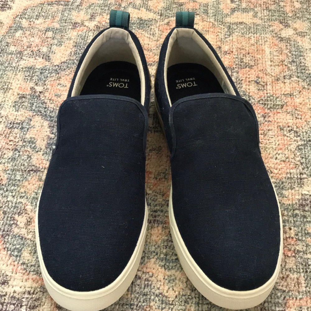 Toms slip-on shoe in navy